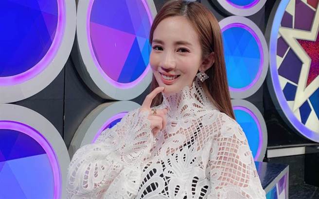 爱雅希望2021不要再被扣上莫须有的指控。（图／爱雅（张艾亚）脸书）