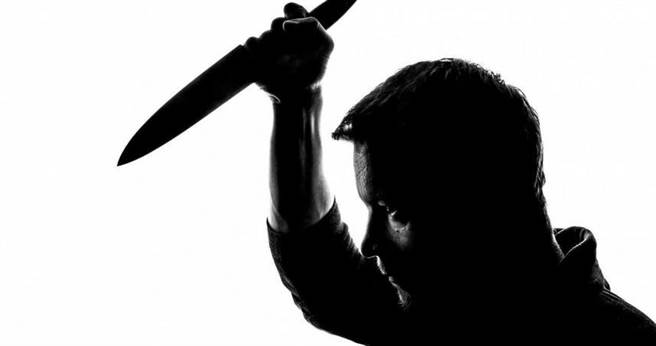 江蘇一位老父親，因為受不了小兒子長年的恐嚇、威脅，於是夥同次子夫婦與妻子，殺害小兒子。（示意圖／pixabay）