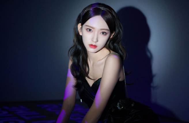 22歲大陸女星程瀟以精緻甜美的臉蛋及高超舞藝走紅。（圖／摘自微博@程瀟）