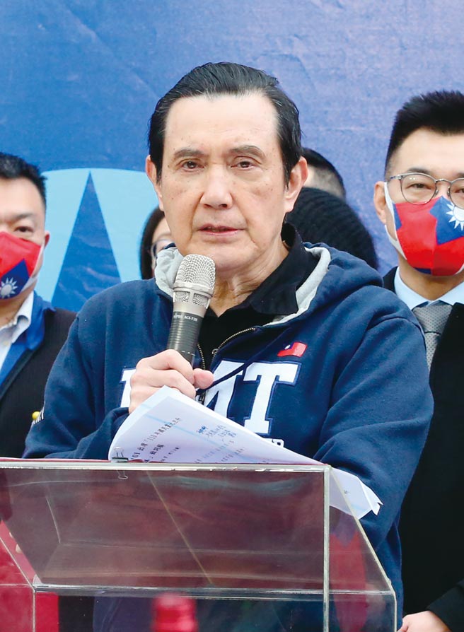 蔡英文总统的表姊林美珠、表姊夫吴明鸿先后出任劳动部长、最高行政法院院长，前总统马英九表示，身为国家元首，寧可吃一点亏，不要占便宜。（赵双杰摄）