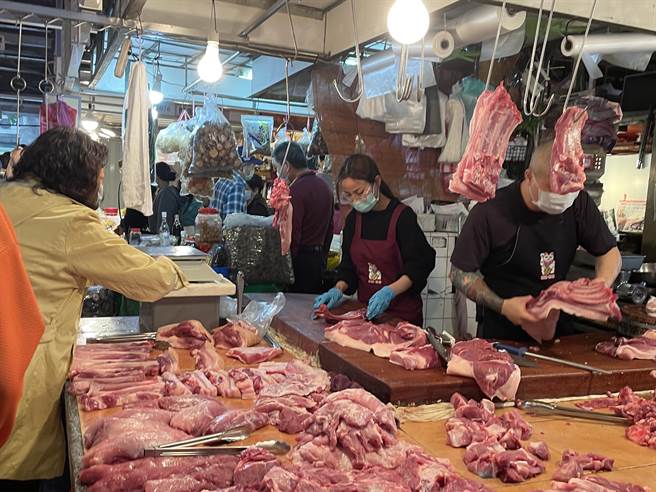 北市严格执行猪肉标章稽查　若不合格将开罚。（吴康玮摄）