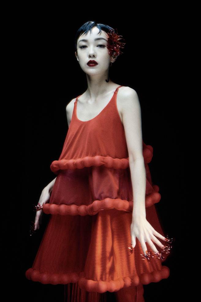 郭采洁近日推出数位专辑《Vol.13-1986数羊》。（NCR 游牧城市提供）