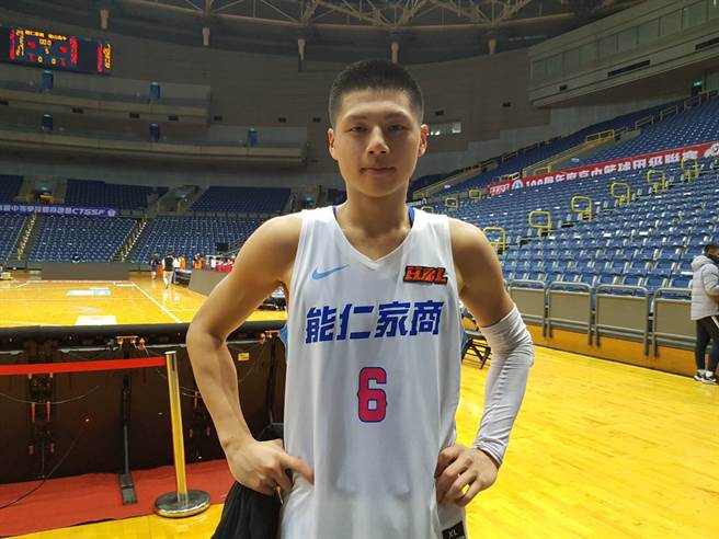 能仁王鈞聖今天攻下29分，助隊小贏南山。（陳筱琳攝）