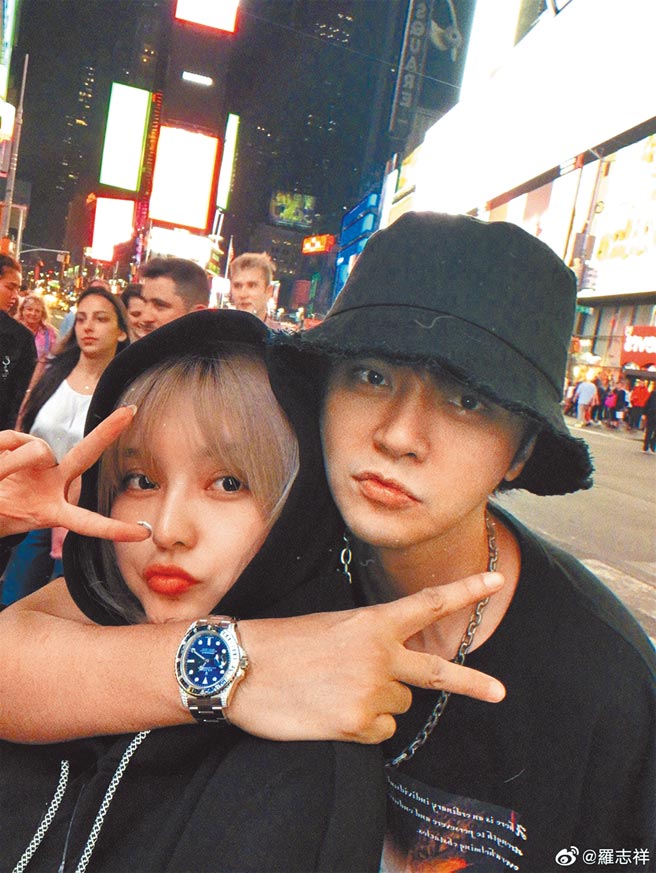 周扬青（左）去年4月发文宣告与罗志祥结束9年情。	（摘自微博）