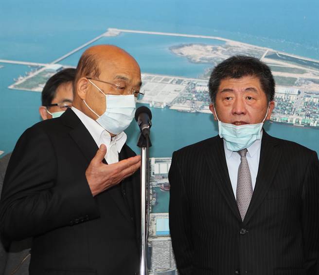 疫情再起　政院是否办尾牙？苏：可自行举办小型餐宴（陈怡诚摄）