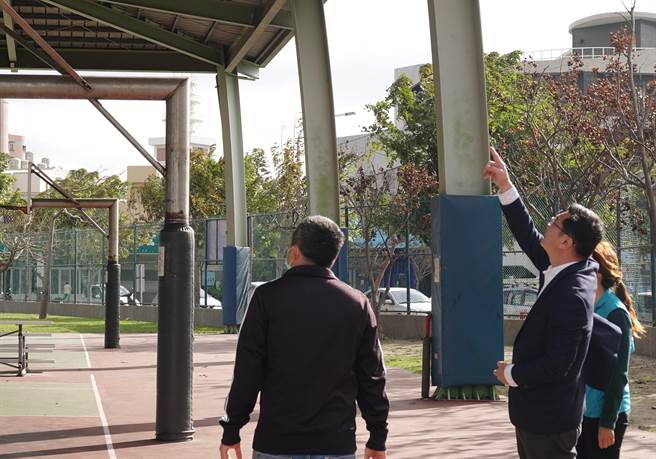 鹿港體育場加裝7支監視器。（吳敏菁攝）