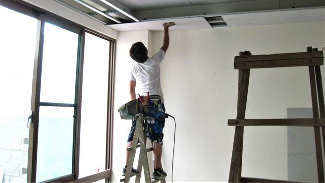 劳发署云嘉南分署及轻钢架工程协会携手合作。（劳动力发展署云嘉南分署提供／庄曜聪台南传真）