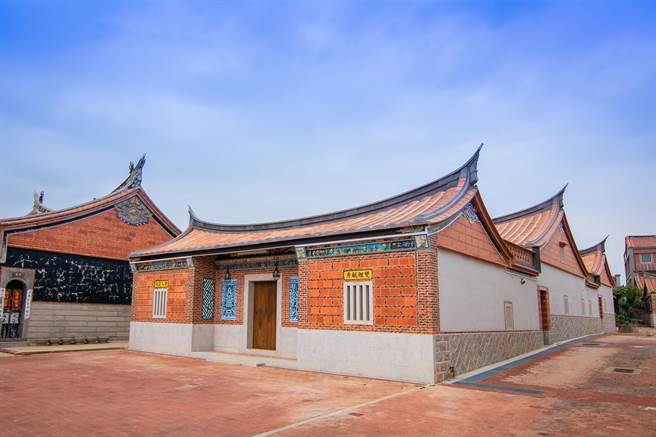 金门国家公园管理处20年来投注经费近新臺币7亿余元，完成近90栋古厝修復工程。（金管处提供）