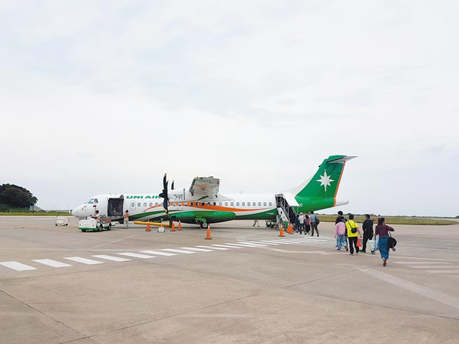 據南竿航空站統計，2020年載客量達37萬176人次，比2019年成長率19.02％。（葉書宏攝）