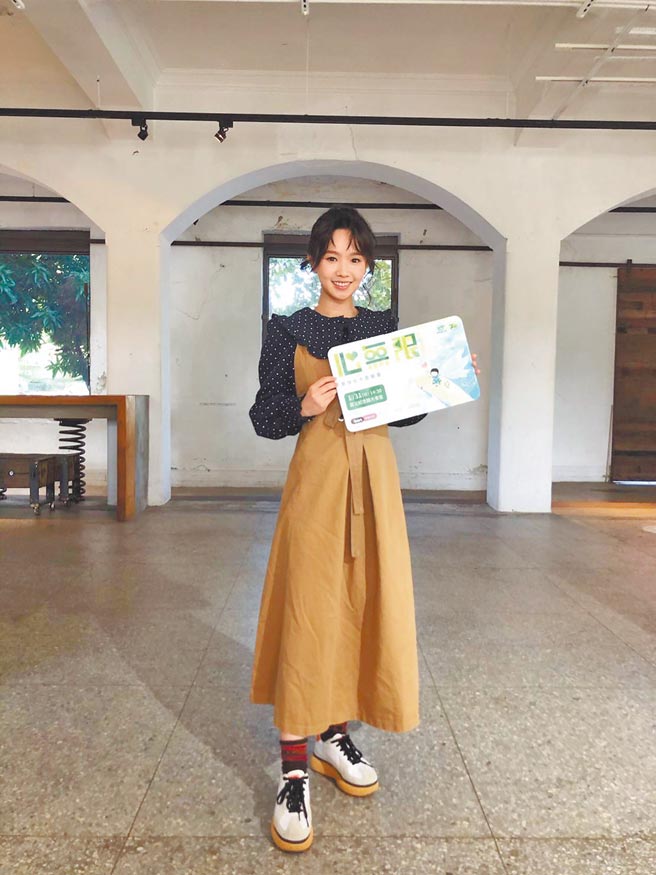 严正岚月底献声助弱势孩童。（家扶基金会提供）