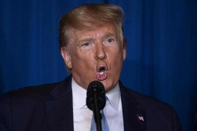 曾揭穿「水门案」的华盛顿邮报记者伯恩斯坦表示，川普施压要大选翻盘，比当年「水门案」的前总统尼克森还要更糟。（美联社）