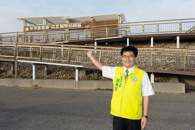 市议员杨典忠为歷史请命，建议市府着手美国在台中史蹟调查研究，并配合地方文史团体规画「跟着油管去旅行」深度旅游路线。（陈世宗摄）