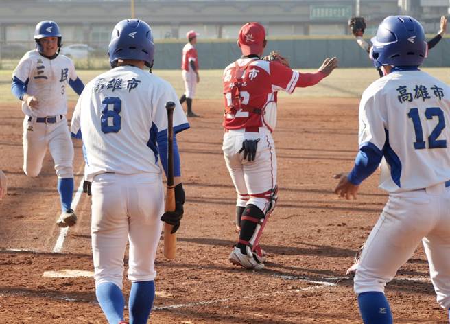 高中木棒联赛三民击退普门取得三连胜。（学生棒联提供／廖德修台北传真）