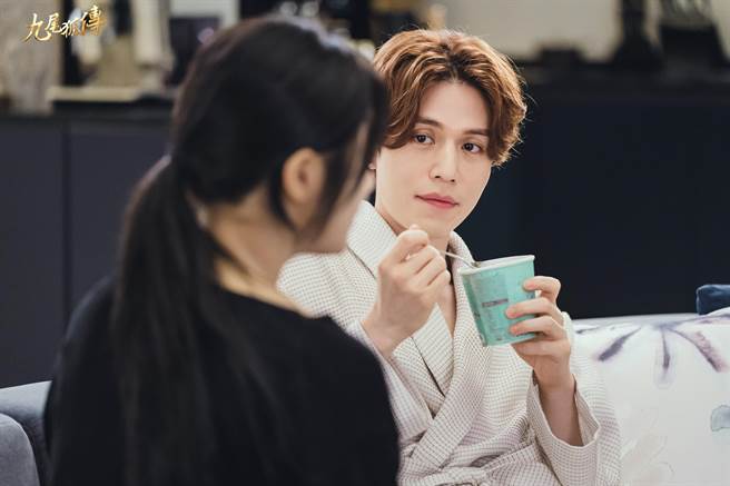 李栋旭情有独锺薄荷巧克力冰淇淋。（卫视中文台提供）