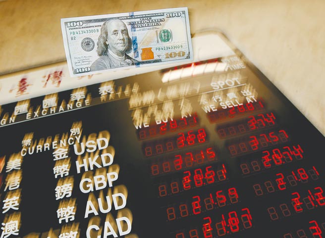 从匯率操纵国名单到反倾销税，蔡政府莱猪经贸路线破产窘态毕露。（本报资料照片）