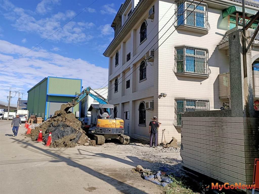 台74線增設草湖匝道 中市府助居民平移建築保留房屋(圖/台中市政府)