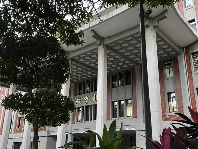 教育部今天公告高级中等学校艺术才能班特色招生甄选入学简章。（林志成摄）