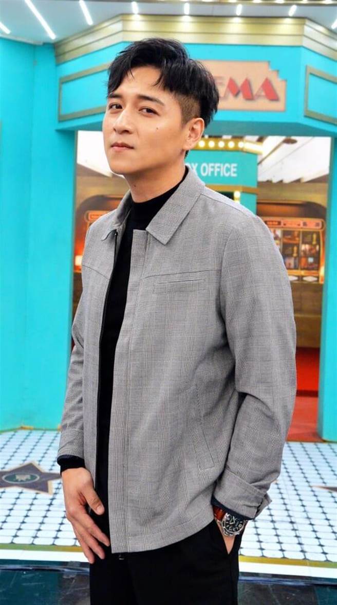 郑人硕谈演员之路。（卫视中文台提供）