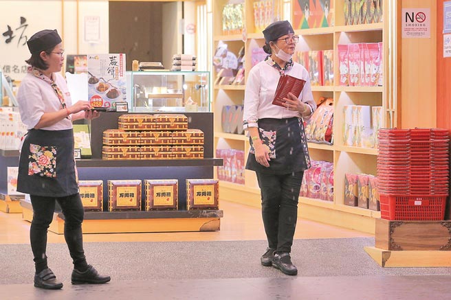 今年我国人均GDP首度衝破3万美元，突破最严格定义的已开发国家门槛。但民眾无实质加薪，「虚胖」的人均GDP对多数基层民眾来说当然「无感」。（本报资料照片）