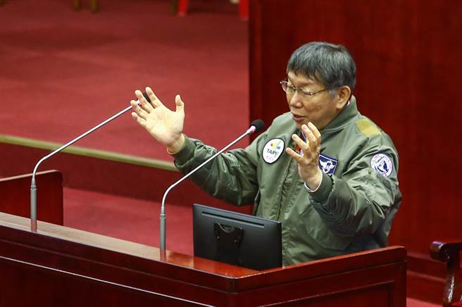 台北市長柯文哲上午至議會進行專案報告。（鄧博仁攝）