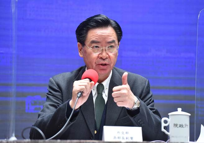 吴钊燮未透露台美政军对话细节(政院提供)