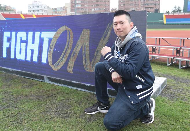 富邦悍將領隊蔡承儒。（鄭任南攝）