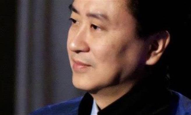 杨忠衡》「世界最伟大」的国家的荒腔走板。图／爱传媒