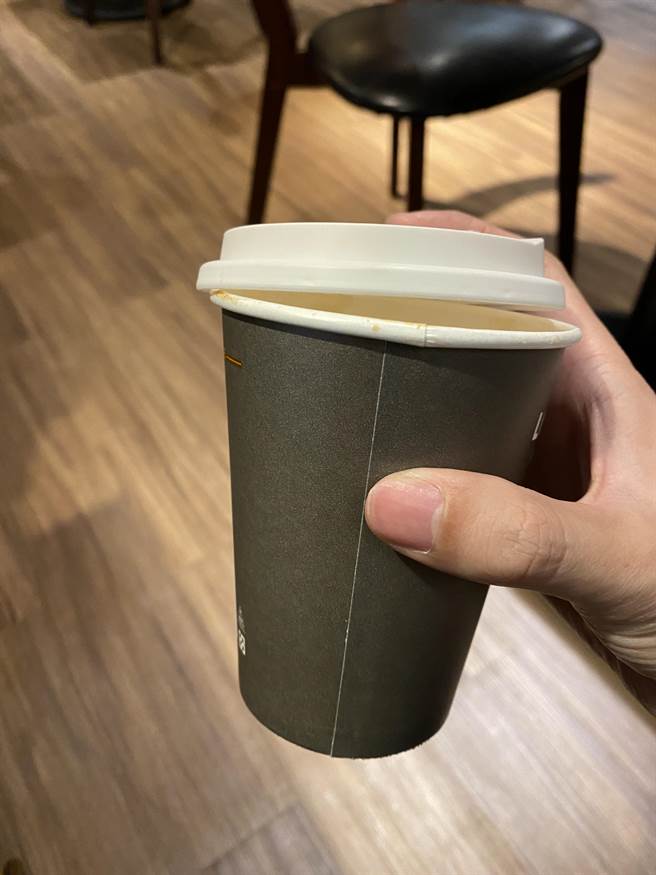 統計發現，高達68.3％民眾答錯日常生活中常見垃圾的回收分類，顯示民眾環保意識仍待加強。（李柏澔攝）