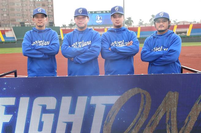 林逸翔（左起）、林柏佑、杨瑞承、叶竹轩。（郑任南摄）