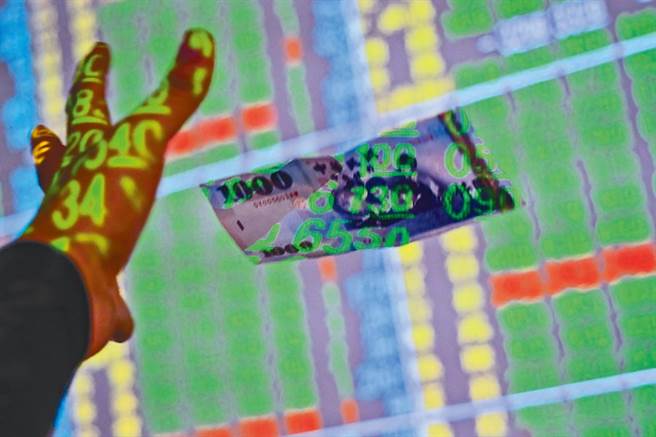 谢金河认为，台股目前的情况与1990年纯炒作，导致后来大崩盘不同。（图/达志影像/shutterstock）