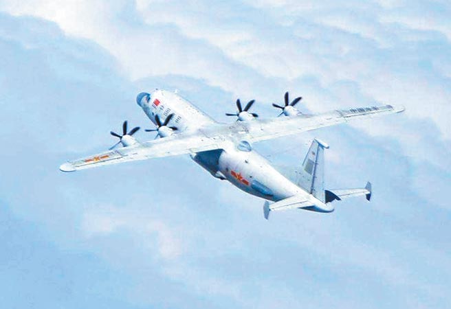 图为共机进入我西南防空识别区内飞航活动。（国防部提供）