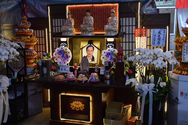 苗栗县农会总干事梁召明元旦晚间在台3线发生车祸不幸过世。（谢明俊摄）