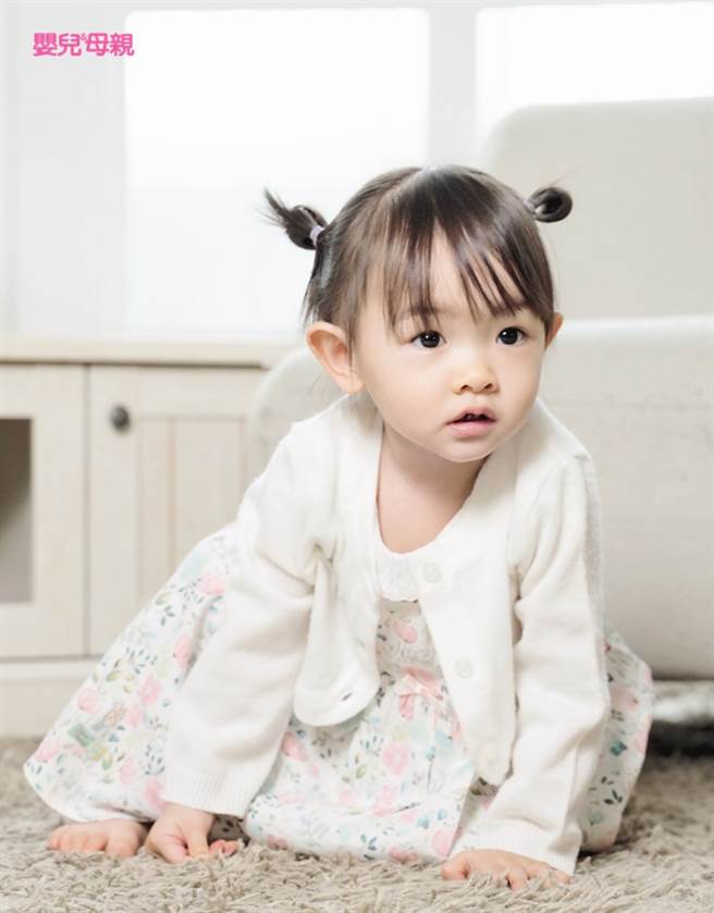 8种走路异常警讯！孩子常跌倒、撞到东西 背后原因别轻忽。(图/婴儿与母亲提供)