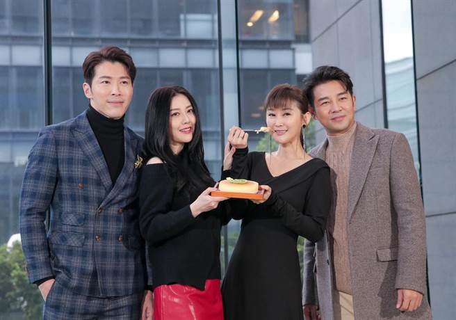 黃少祺（左起）、韓瑜、陳珮騏、謝承均8日出席《天之驕女》記者會暢聊八點檔拍戲甘苦談。（盧禕祺攝）