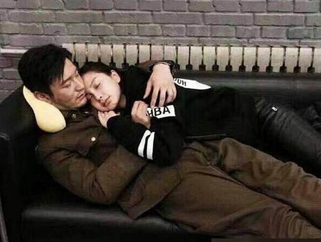 Baby、黃曉明昔日感情恩愛。(取自微博)