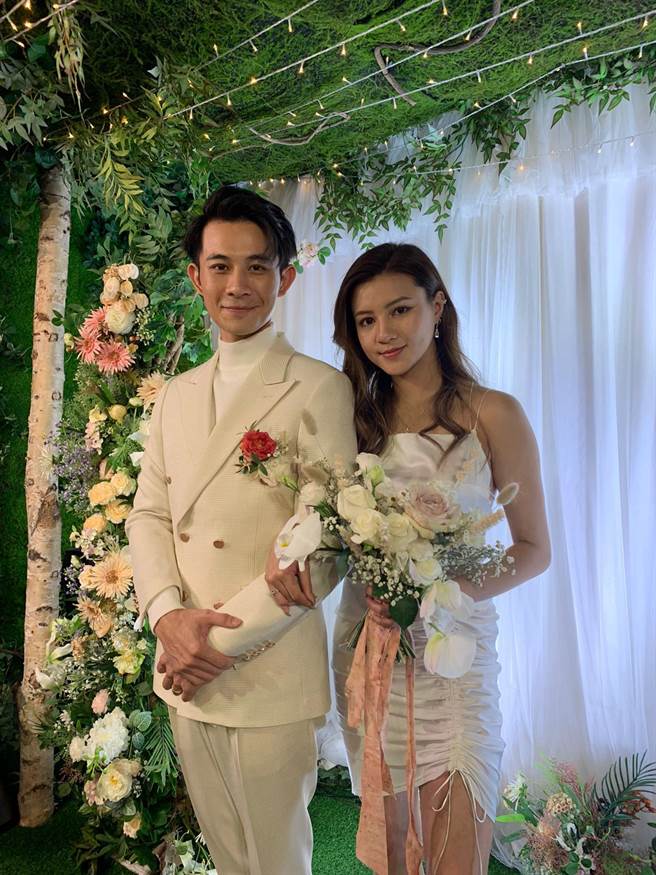 曾子益和交往5年女友Jackie顺利登记结婚。（曾子益提供）