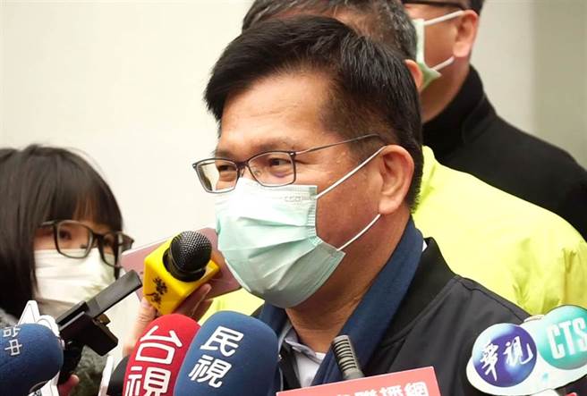 屏東輕航機墜機釀二死，交通部長林佳龍8日表示，國家運輸安全調查委員會調查清楚後，會向社會大眾報告。（黃國峰攝）
