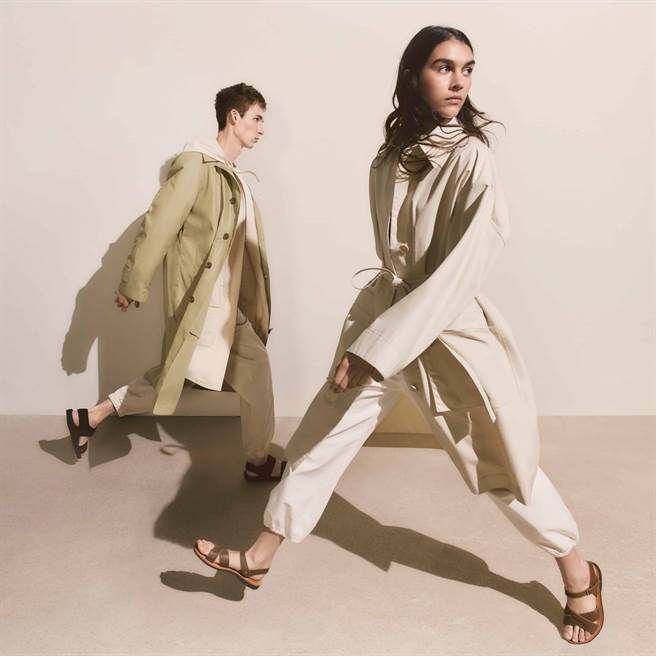 本季男女装以极简轮廓，搭配好整理材质让忙碌都会男女性能轻松穿出日常时尚。（图／品牌提供）