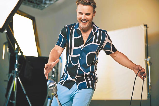 「接招合唱团」主唱盖瑞巴洛推出新专辑获佳绩。（Polydor Records提供）