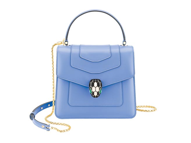 宝格丽Serpenti Forever薰衣草紫水晶色小牛皮手提肩背包，约8万6500元。（BVLGARI提供）