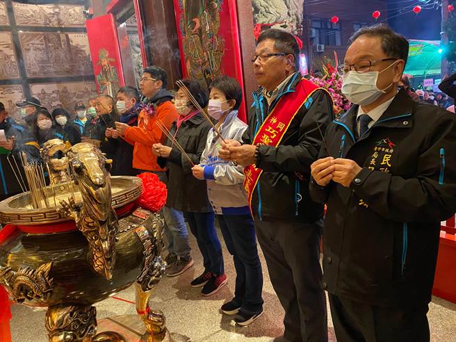 市长卢秀燕祈福市民平安！（台中市政府提供）