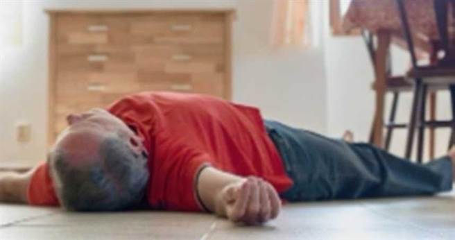 新竹1名印尼籍看護照顧80歲中風老翁，疏忽未把肉塊切成細碎老翁因此噎死，看護遭判刑3月（圖／翻攝Pixabay）