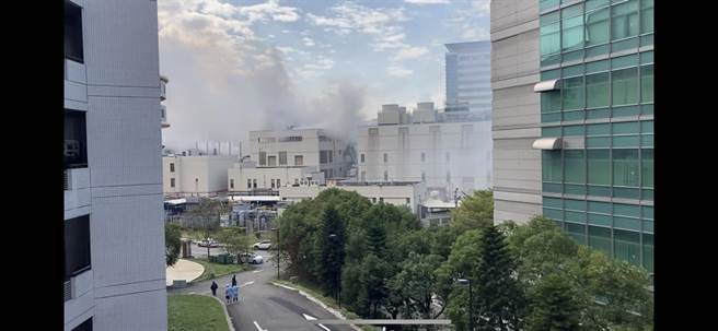 竹科联电厂区今天下午突然窜出浓烟，附近居民以为是爆炸，事后查明只是发电机故障。（摘自Shyhank Skyhank上传Youtube／陈育贤新竹传真）