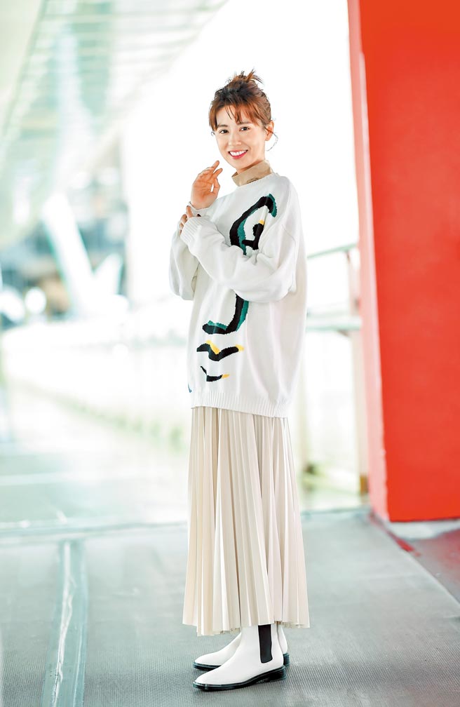 林予晞透露自己爱情观与剧中角色不太一样，会设停损，也会「看气象预告」。（卢祎祺摄）