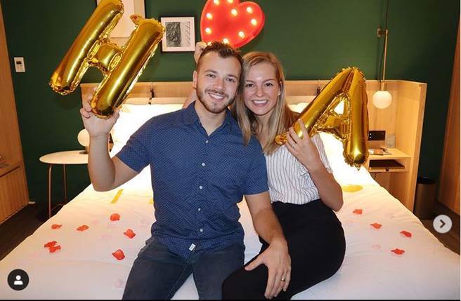 美籍YouTuber莫彩曦與老公Adam樂於分享在台灣的生活。（圖／取材自莫彩曦 Instagram）