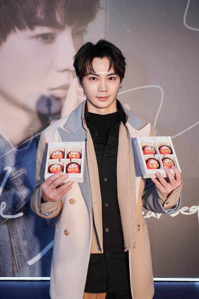 古曜威9日参加新春节目录影。（单纯梦想文创事业提供）