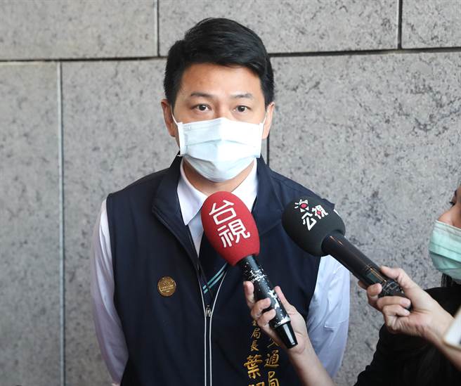 交通局长叶昭甫说，必须与超商系统完成登录程序认证，可能相关编号登录认证尚未完成所致。（陈世宗摄）