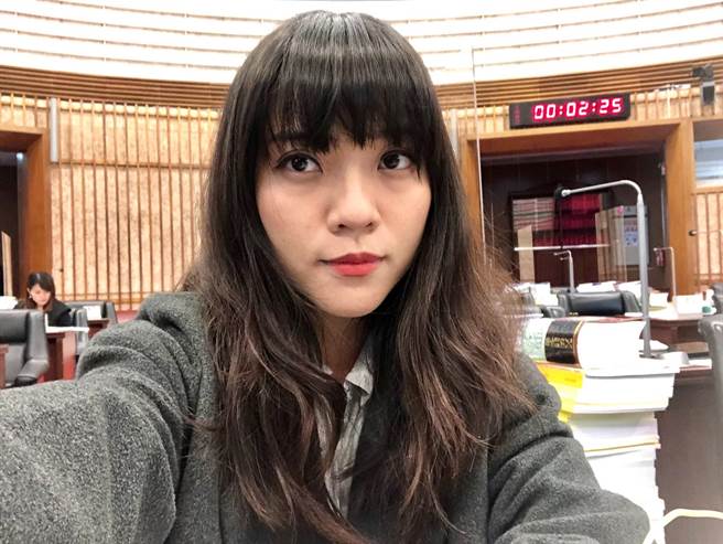 黃捷質詢慘遭官員打臉，網酸爆：優質議員連看資料都不會。(中時資料照)