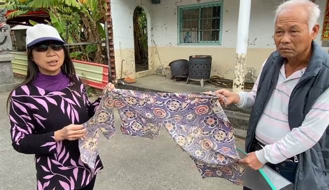 台南市一名９旬阿嬤日前被發現倒臥田中生命垂危，腳上還有咬傷痕跡，醫護搶救後挽回一命，家屬則質疑遭到野狗攻擊。（莊曜聰攝）