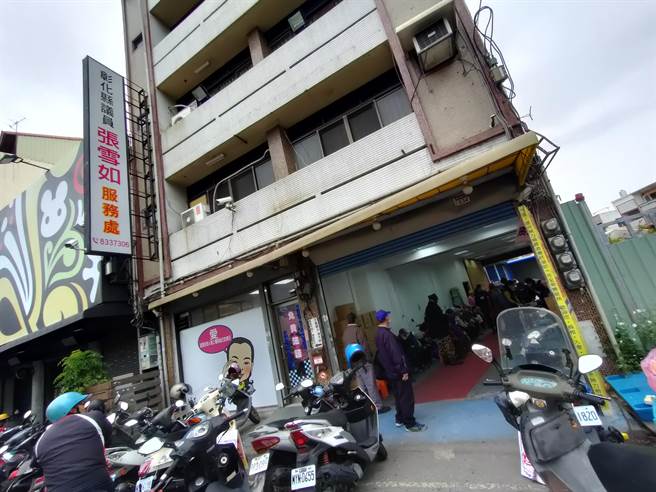 每年只要到寒流一到，下探到5、6度，张雪如就会邀请所有街友朋友「回家」，至今已经超过20年（吴建辉摄）